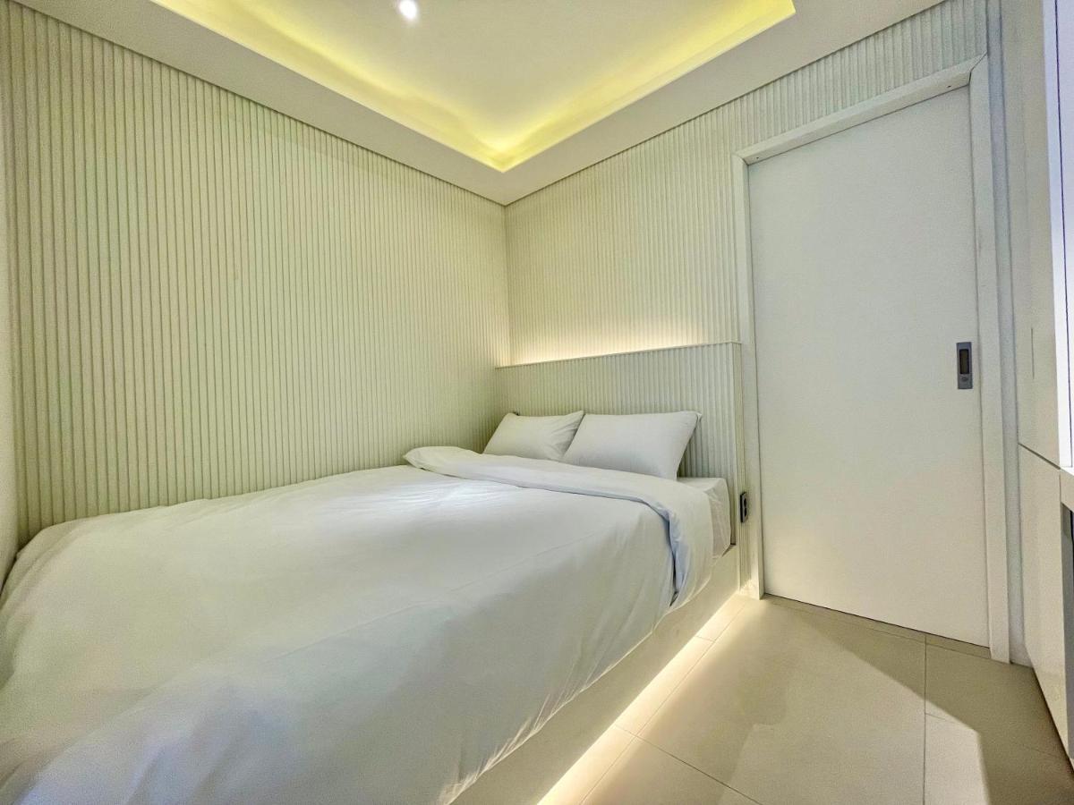 Uh Suite The Myeongdong Seoul Bagian luar foto