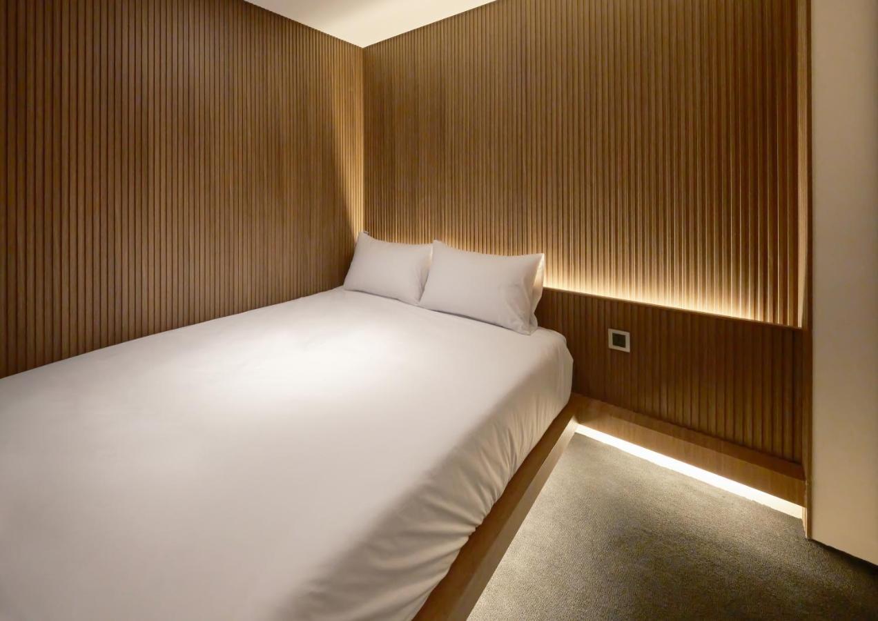 Uh Suite The Myeongdong Seoul Bagian luar foto
